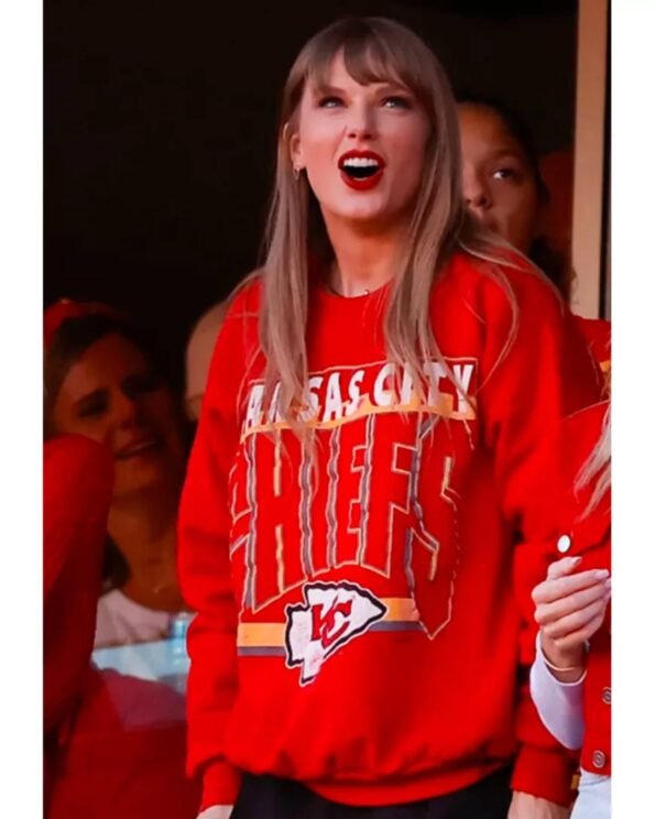 Taylor-Swift-Kansas-City-Chiefs-Red-Fleece-Sweatshirt